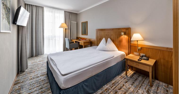 hotel-post-bruneck-zimmer-einzelzimmer-a-ritter-02