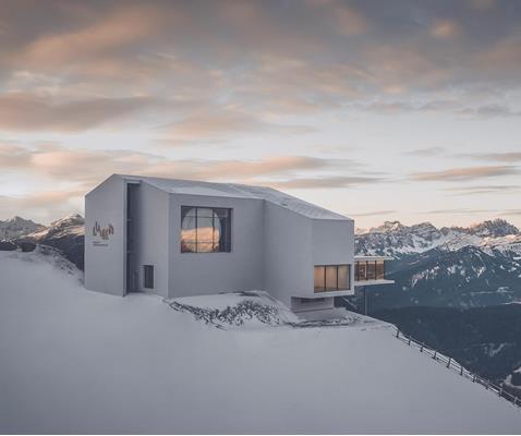 winter-lumen-1-manuel-kottersteger-paket