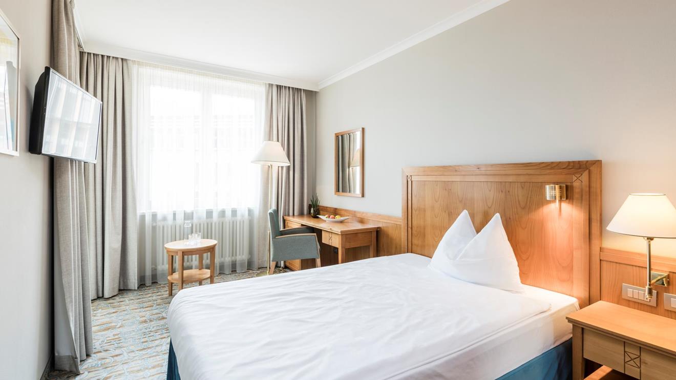 hotel-post-bruneck-zimmer-einzelzimmer-hani-8743