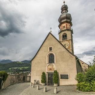 6-1-2-rainerkirche