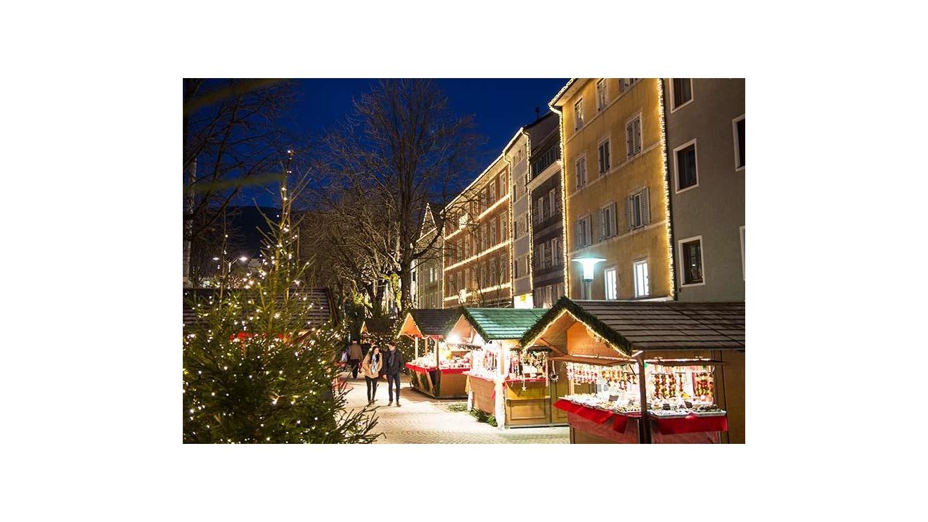 weihnachtsmarkt-bruneck