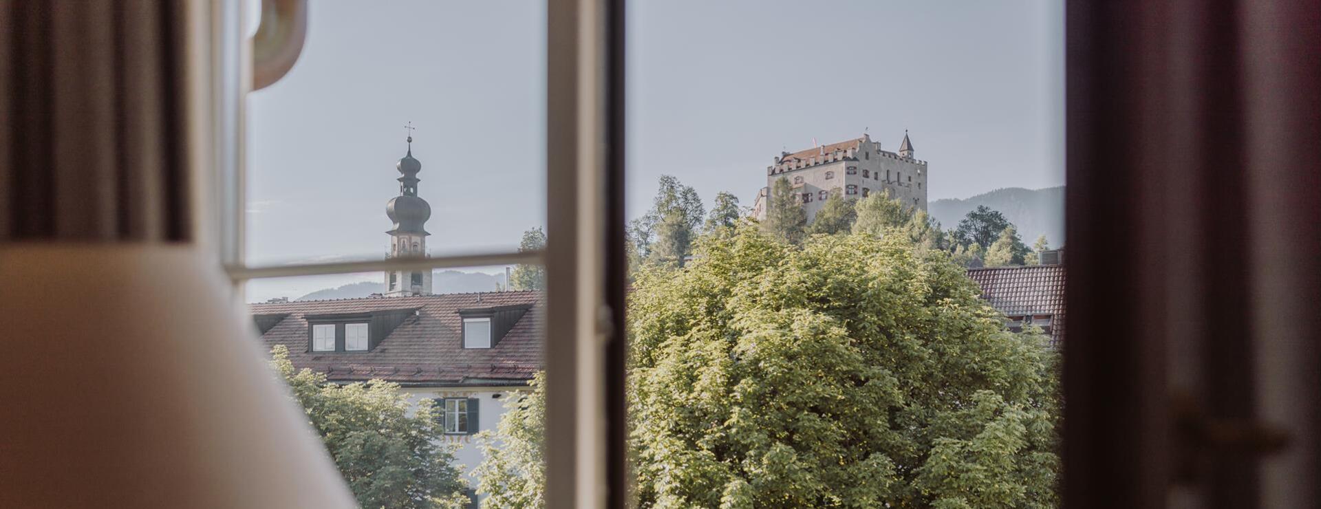 hotel-post-bruneck-castle-view-hpb-ausblick-zimmer-schloss