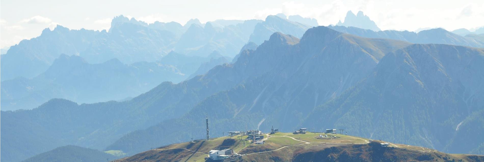 sommer-kronplatz-gipfel-2-skirama-kronplatz